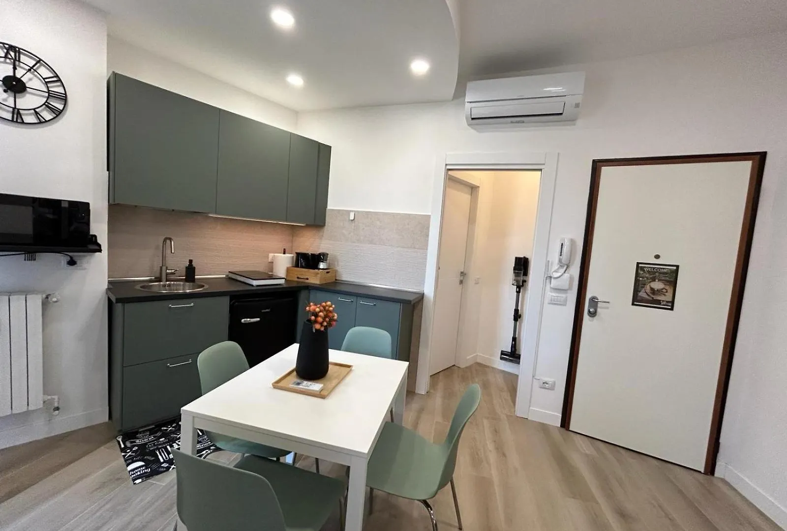 Modern Apartments Mm3 Afforifn Only 15 Min From Duomo Milan Italy