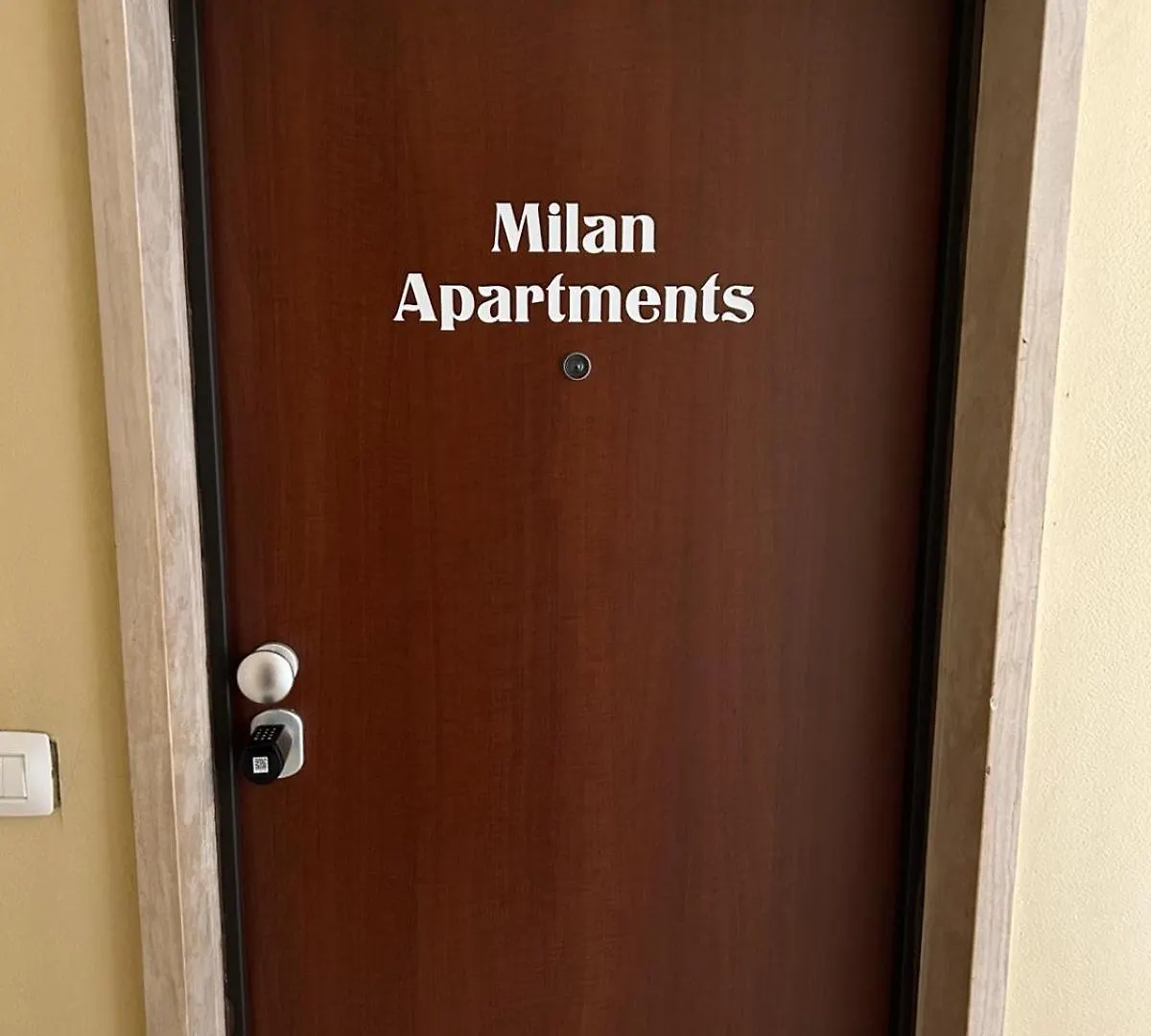 Modern Apartments Mm3 Afforifn Only 15 Min From Duomo Milan