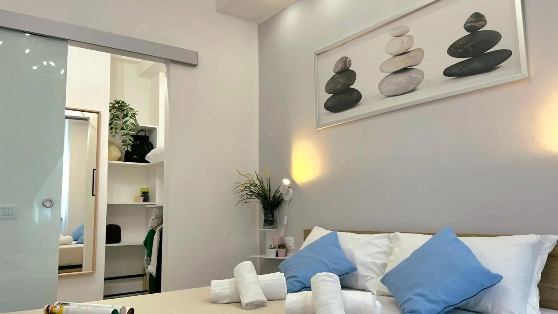 Modern Apartments Mm3 Afforifn Only 15 Min From Duomo contacts
